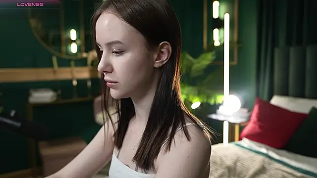 MarySparkle online show from March 11, 4:40 am