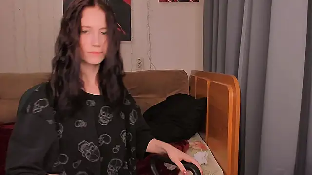 Snapshot of zaebali_ chatting on February 7, 5:27 pm zaebali online show from February 7, 5:27 pm