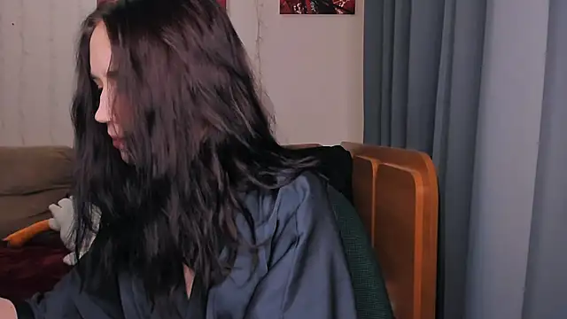 Snapshot of zaebali_ chatting on February 8, 3:04 pm zaebali online show from February 8, 3:04 pm