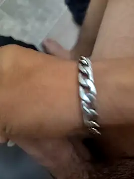 Snapshot of ModelledTread chatting on March 16, 11:31 pm ModelledTread online show from March 16, 11:31 pm