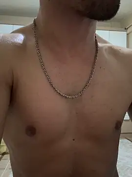 LUKADDES online show from April 12, 9:31 pm