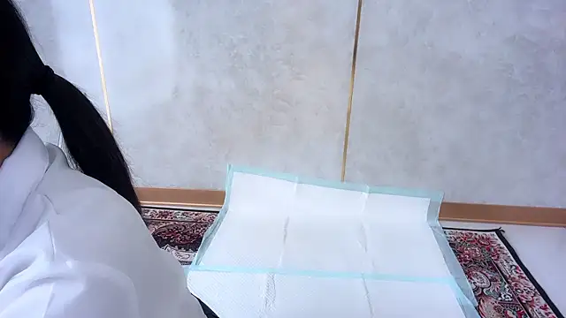 moemilk online show from November 14, 1:15 am