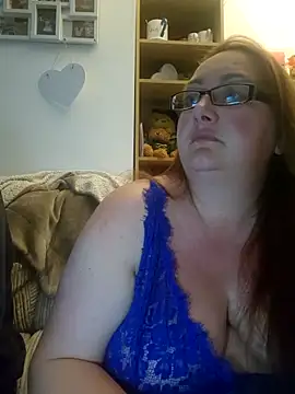 Snapshot of Luscious-LucyXX chatting on April 30, 8:04 pm Luscious-LucyXX online show from April 30, 8:04 pm