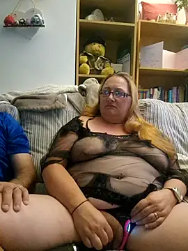 Snapshot of Luscious-LucyXX chatting on July 1, 7:35 pm Luscious-LucyXX online show from July 1, 7:35 pm