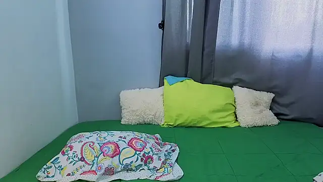 Penelophe01 online show from March 28, 7:02 pm