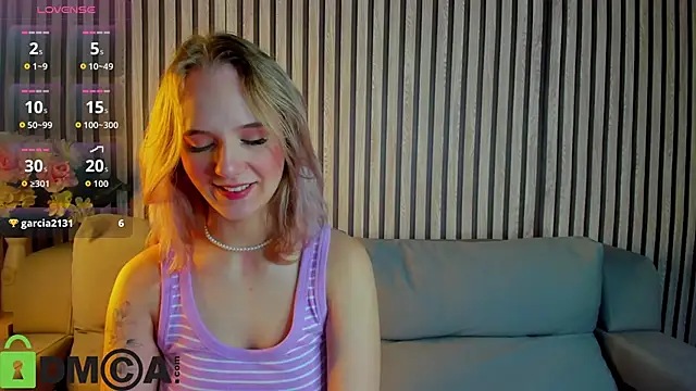 Casey Sweeet online show from October 13, 10:15 am