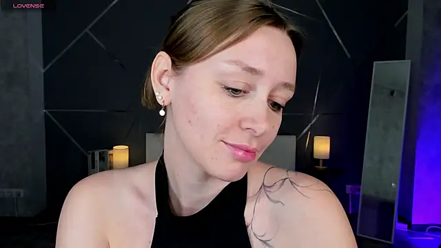 evashiny  online show from November 30, 4:38 am