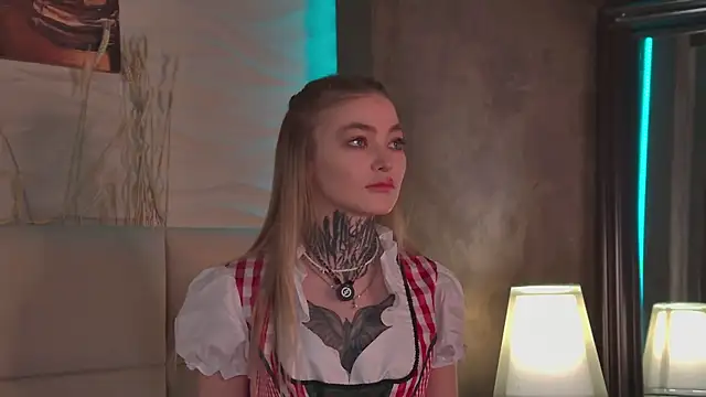 Snapshot of AriWild chatting on September 27, 5:12 am AriWild online show from September 27, 5:12 am