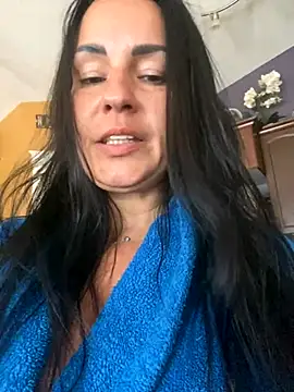 Snapshot of starsaligned chatting on September 25, 10:35 pm starsaligned online show from September 25, 10:35 pm