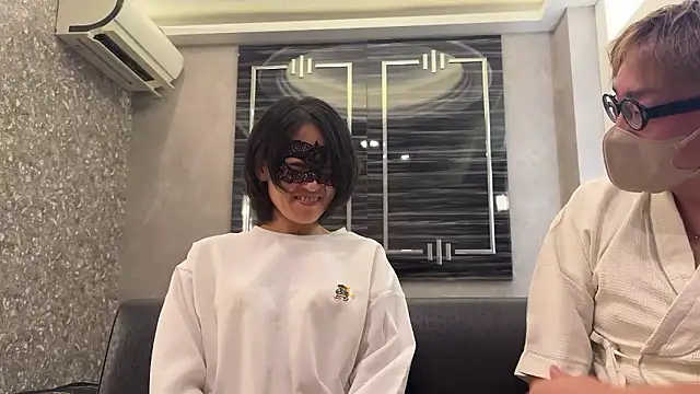 Snapshot of 21yuri27 chatting on October 2, 2:02 pm 21yuri27 online show from October 2, 2:02 pm