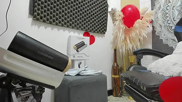 Snapshot of nextboywell1 chatting on February 14, 9:00 pm nextboywell1 online show from February 14, 9:00 pm