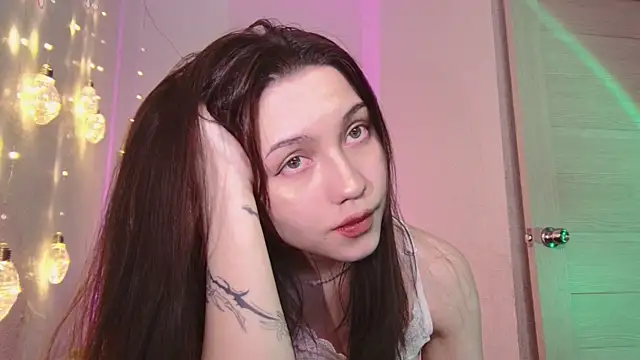 KendalHottt online show from November 23, 4:34 am