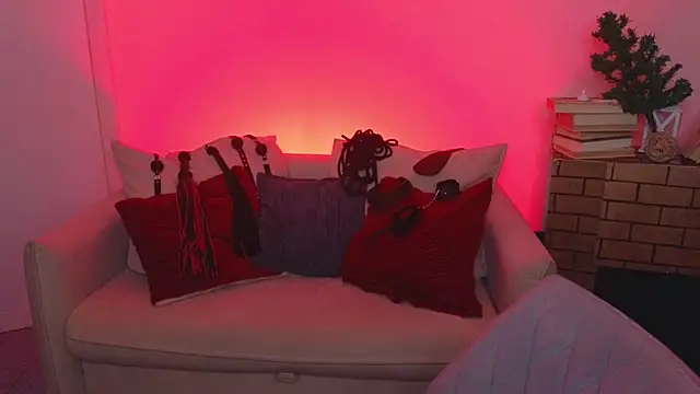 Mistress  Marcelline online show from December 18, 10:10 am