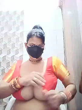 Snapshot of varnika chatting on May 13, 1:52 pm varnika online show from May 13, 1:52 pm