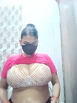 Snapshot of varnika chatting on June 16, 12:19 pm varnika online show from June 16, 12:19 pm