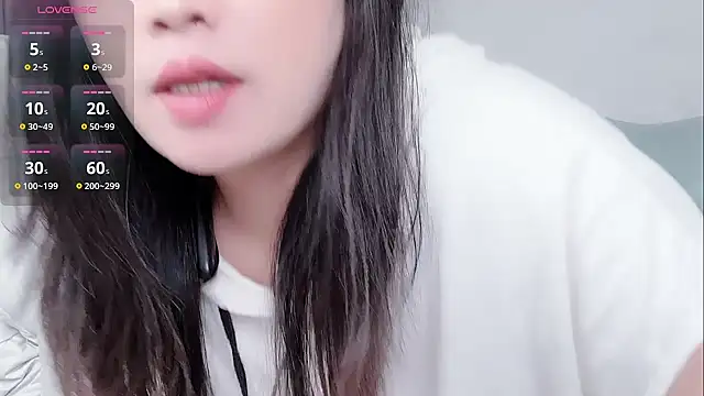 Snapshot of B-Yaya chatting on September 20, 3:57 pm B-Yaya online show from September 20, 3:57 pm