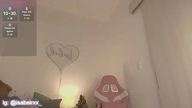 IsabelCortes online show from January 13, 10:15 pm