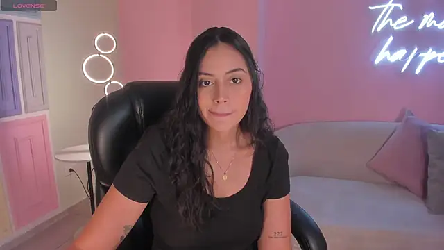 AmbarJames  online show from June 10, 7:13 pm