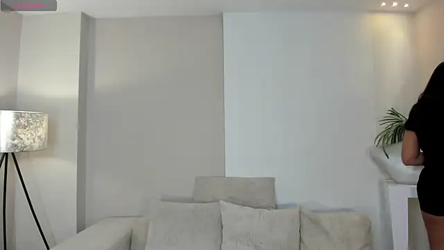 Snapshot of AmbarJames_ chatting on July 4, 11:38 am AmbarJames online show from July 4, 11:38 am