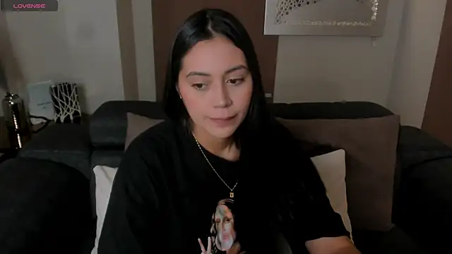 Snapshot of AmbarJames_ chatting on July 25, 11:30 am AmbarJames online show from July 25, 11:30 am