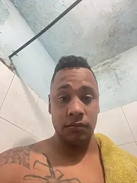 Snapshot of el-moreno-25 chatting on October 10, 7:35 pm el-moreno-25 online show from October 10, 7:35 pm