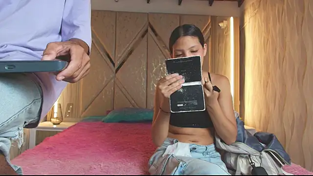 Hotcouple 222 online show from March 4, 7:25 am