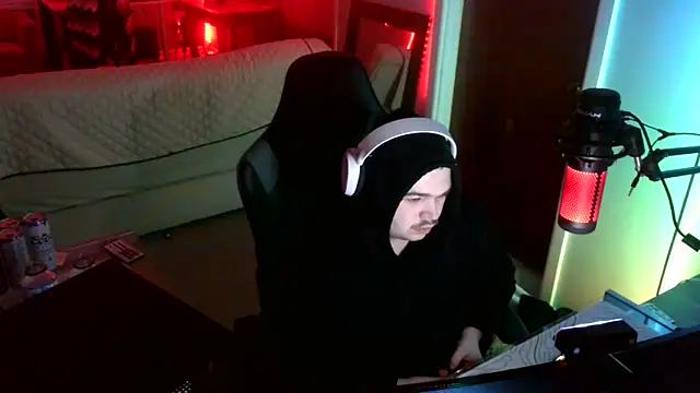 Snapshot of Bigboyballen chatting on February 3, 2:53 am Bigboyballen online show from February 3, 2:53 am