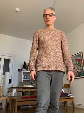 Snapshot of SexyLeon8 chatting on January 23, 1:02 pm SexyLeon8 online show from January 23, 1:02 pm