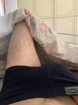 Snapshot of Giocherellone_Italiano chatting on January 7, 1:13 pm Giocherellone Italiano online show from January 7, 1:13 pm