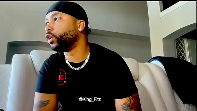 Snapshot of KING_FITZ chatting on April 25, 2:25 pm KING FITZ online show from April 25, 2:25 pm