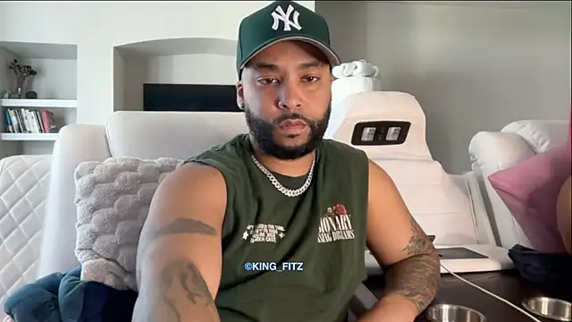 Snapshot of KING_FITZ chatting on July 8, 3:16 pm KING FITZ online show from July 8, 3:16 pm