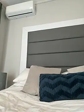 LilMisIndianx online show from October 4, 8:56 am