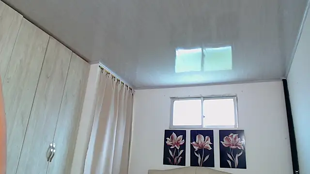 pinky f00x online show from November 25, 7:36 pm