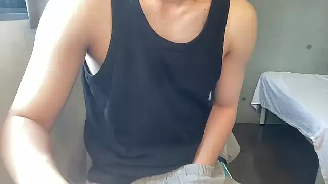 Snapshot of Lotus_boy chatting on June 28, 4:51 am Lotus boy online show from June 28, 4:51 am