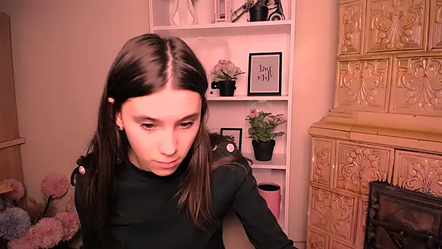 Snapshot of RosaRay_ chatting on April 24, 6:38 am RosaRay online show from April 24, 6:38 am