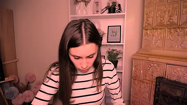 Snapshot of RosaRay_ chatting on April 29, 6:39 am RosaRay online show from April 29, 6:39 am