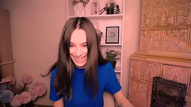 Snapshot of RosaRay_ chatting on May 9, 6:18 am RosaRay online show from May 9, 6:18 am