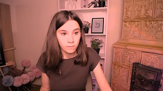Snapshot of RosaRay_ chatting on June 5, 6:52 am RosaRay online show from June 5, 6:52 am