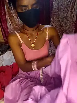 Snapshot of Babhi_Love chatting on May 5, 5:54 pm Babhi Love online show from May 5, 5:54 pm