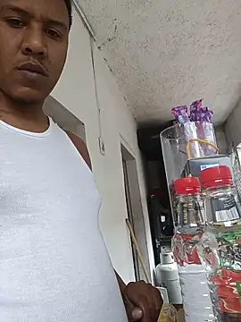 Snapshot of negro08_ chatting on June 18, 3:38 pm negro08 online show from June 18, 3:38 pm