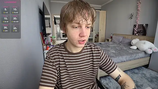 Snapshot of olivertasty chatting on July 20, 12:29 pm olivertasty online show from July 20, 12:29 pm