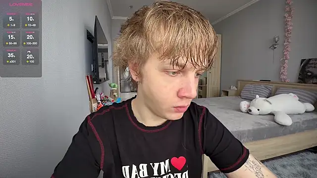 Snapshot of olivertasty chatting on July 21, 12:51 pm olivertasty online show from July 21, 12:51 pm