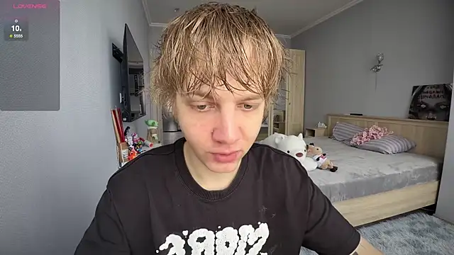 Snapshot of olivertasty chatting on July 22, 10:40 am olivertasty online show from July 22, 10:40 am