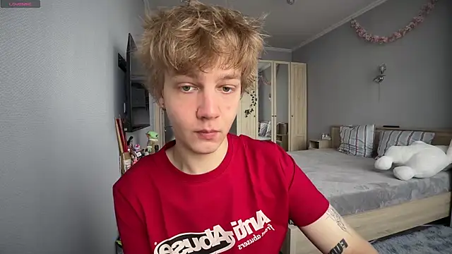 Snapshot of olivertasty chatting on July 26, 3:08 pm olivertasty online show from July 26, 3:08 pm