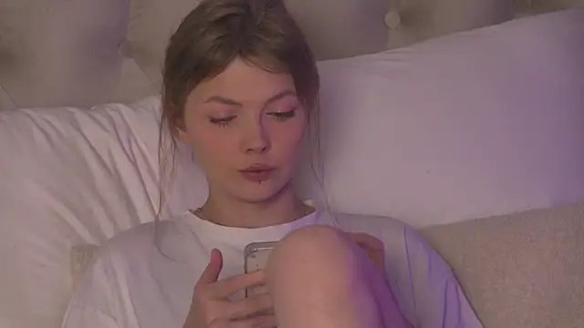 Snapshot of miamunn chatting on June 11, 7:34 pm miamunn online show from June 11, 7:34 pm