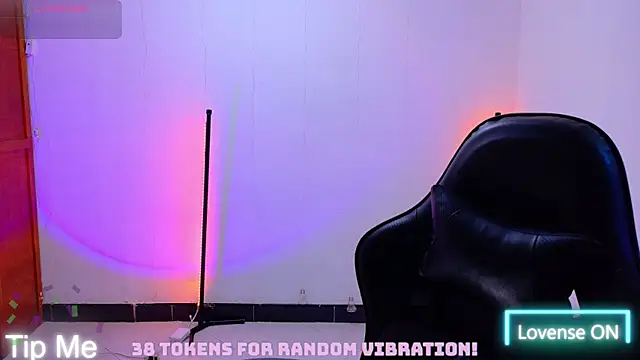 Snapshot of Sarasavage chatting on July 11, 6:54 pm Sarasavage online show from July 11, 6:54 pm