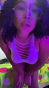 anto rochiz online show from April 18, 5:11 am