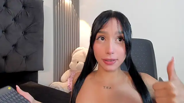Snapshot of Dulce_Maay chatting on November 7, 3:28 am Dulce Maay online show from November 7, 3:28 am