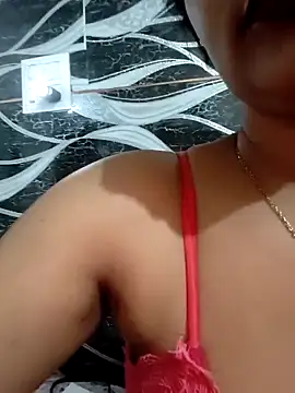 Snapshot of sexy_bitch_here chatting on July 1, 8:41 pm sexy bitch here online show from July 1, 8:41 pm
