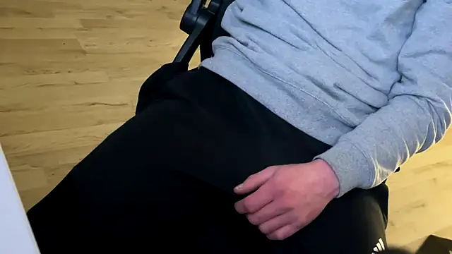 Starfight-Xela online show from March 31, 9:15 pm